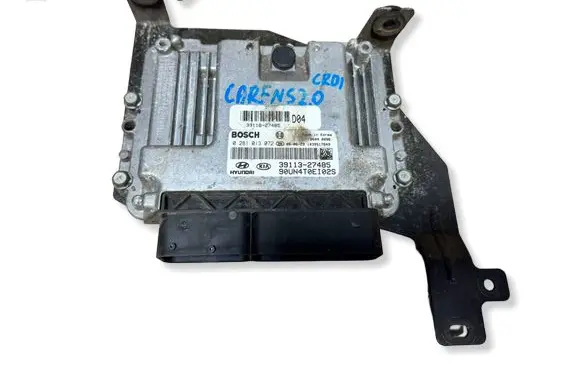 KIA Carens II Engine control unit/module 3911627485 3911327485 0281013072