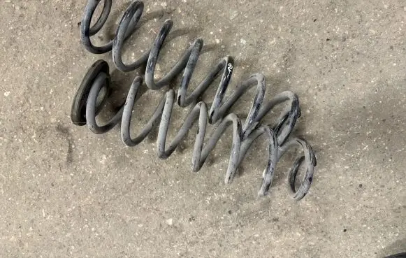 Audi A3 8Y Rear coil spring