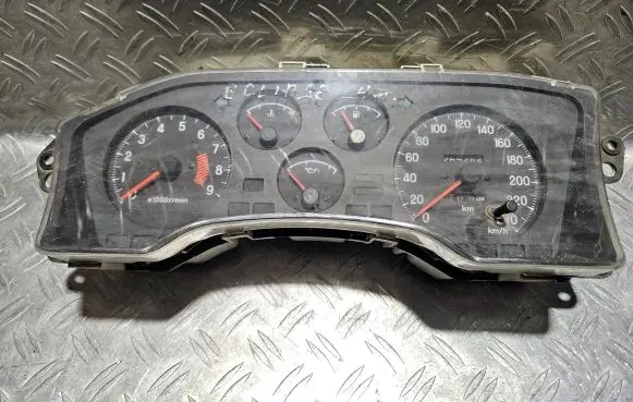 Mitsubishi Eclipse Speedometer (instrument cluster) MB680845 TN1573105231