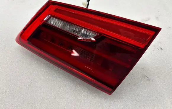 BMW 5 G30 G31 Tailgate rear/tail lights 630342R2