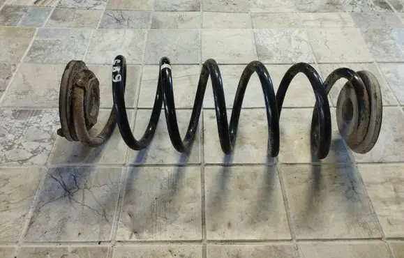 Volkswagen Golf Plus Rear coil spring