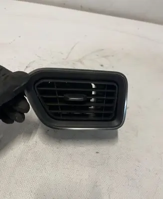 Renault Master III Dashboard air vent grill cover trim 687501519R 687505442R GE0050022