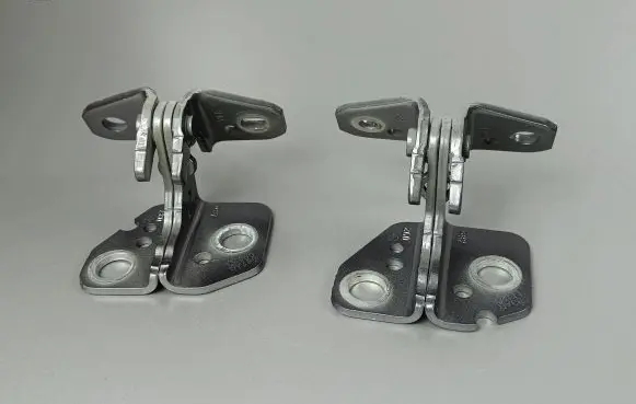 Front door hinge set
