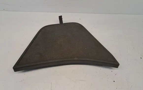 Toyota Prius (NHW20) Fuel tank cap trim 