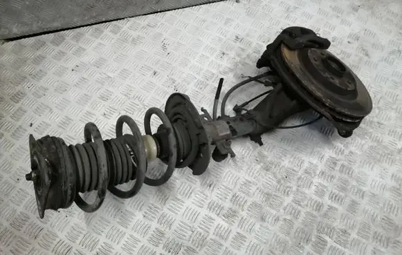 Nissan Qashqai Front wheel hub spindle knuckle