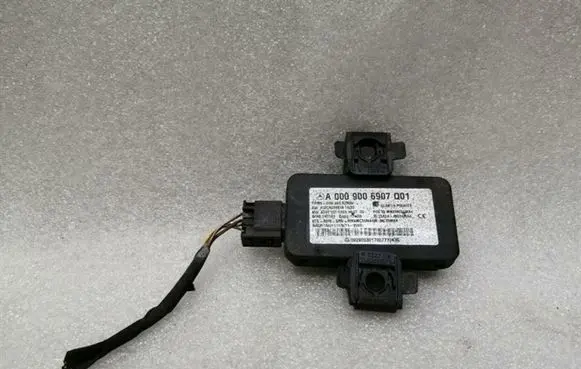 Mercedes-Benz C W205 Tire pressure control unit A0009006907