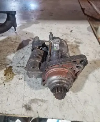 Volkswagen Golf VI Starter motor 02Z911023H