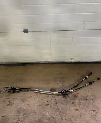 Volvo XC60 Gear shift cable linkage 