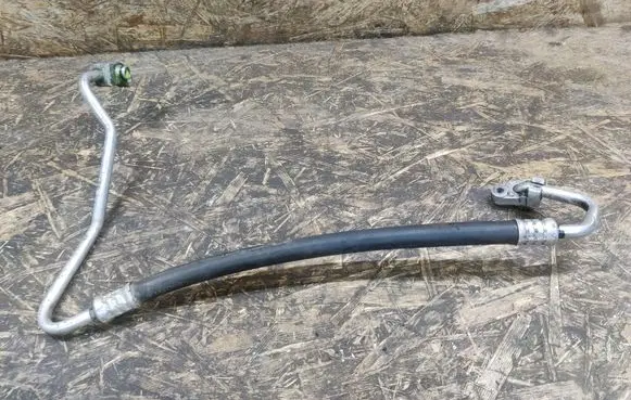 Cadillac SRX Air conditioning (A/C) pipe/hose 25718623