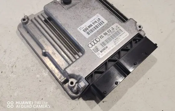Audi A4 S4 B7 8E 8H Engine control unit/module 03G906016LR 0281013888 1039S25158