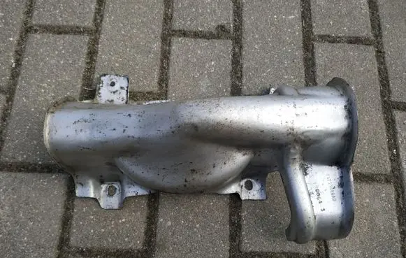 Chrysler Town u0026 Country V Heat shield in engine bay 04721496AD