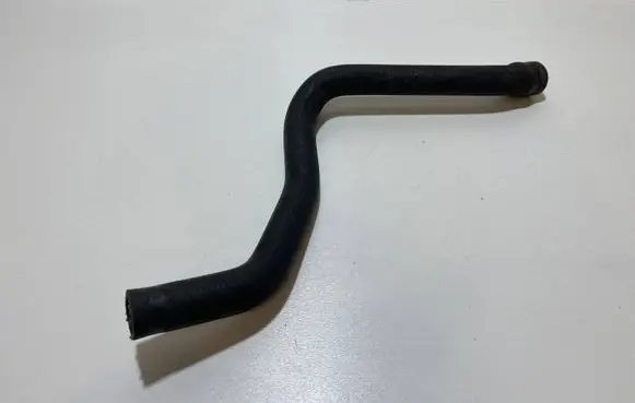 BMW 5 E39 Engine coolant pipe/hose 8367929 64218367929