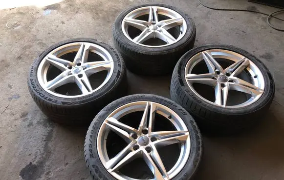 Audi A4 S4 B9 R18 alloy rim 8W0601025R
