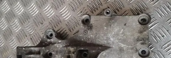 Volkswagen Caddy Gearbox mounting bracket