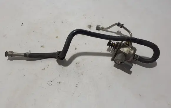 Audi A5 8T 8F Fuel injection high pressure pump 06K127025B