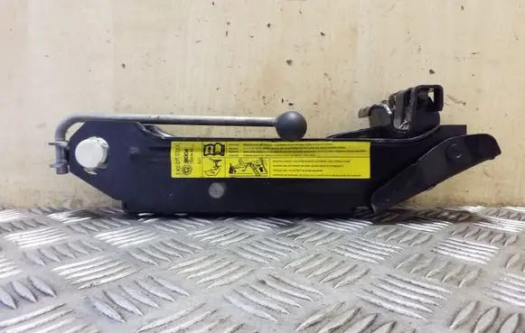 Volkswagen PASSAT CC Lift Jack 1K0011031K