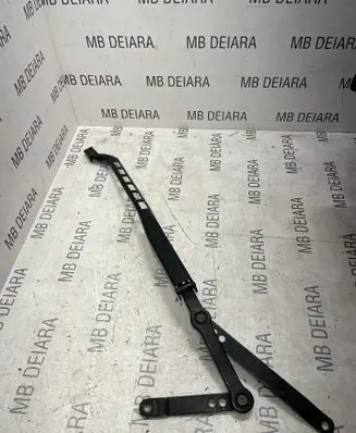 Mercedes-Benz ML W166 Front wiper blade arm A1668201440
