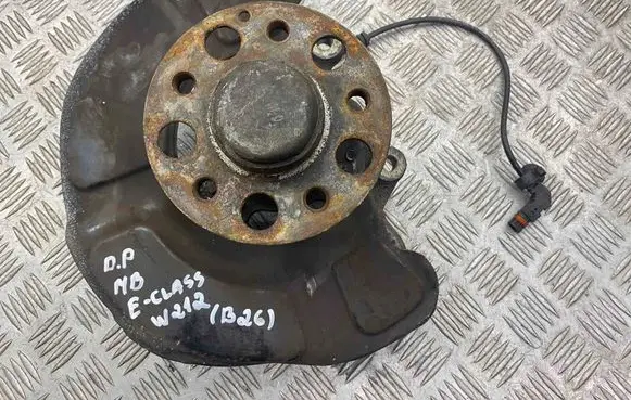 Mercedes-Benz E W212 Front wheel hub A2124201244