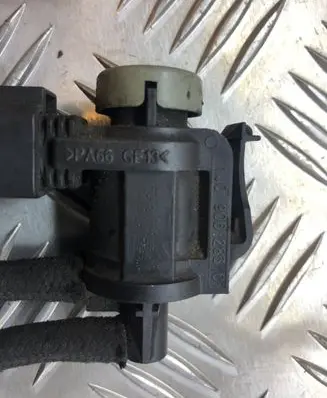 Audi A6 S6 C5 4B Vacuum valve 1J0906283C