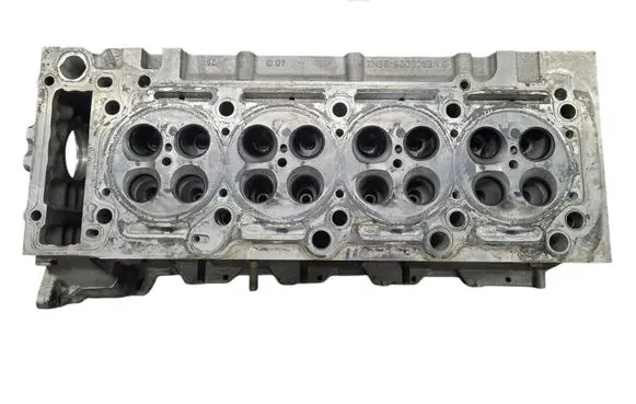 Mercedes-Benz C W204 Engine head A6460101420 646986 646985
