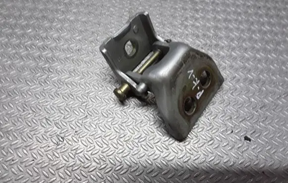 Citroen C4 I Front door upper hinge