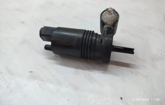 Chrysler Grand Voyager V Windscreen/windshield washer pump 05152075AC