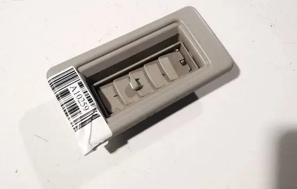 Mitsubishi Pajero Dash center air vent grill