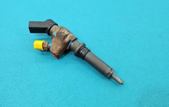 Citroen Berlingo Fuel injector 9652173780 IMPRK1386507