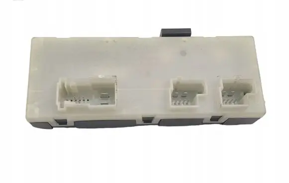 BMW M5 Trunk lid opening control unit 7477720