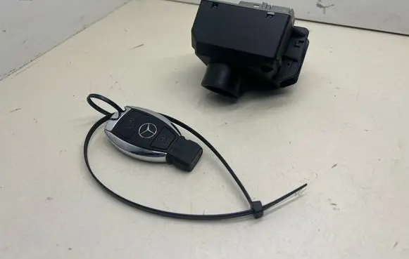 Mercedes-Benz GLA W156 Ignition lock A2469054702 1011194503 20151106