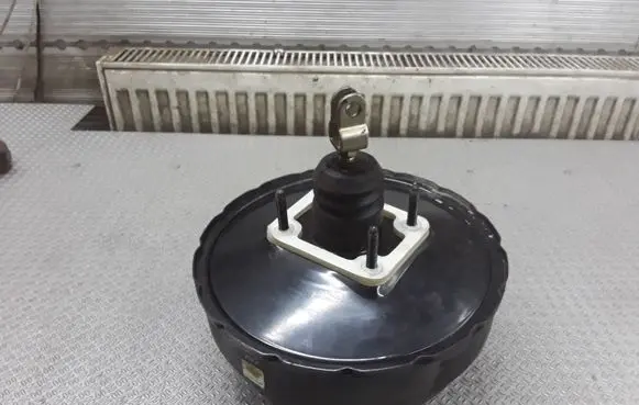 Hyundai Santa Fe Brake booster BB61500600A2