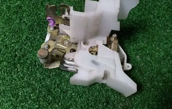 Honda Stream Rear door lock 6ARR
