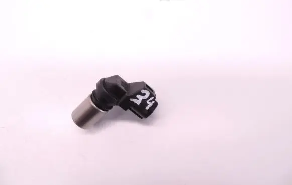 Volvo V50 Camshaft position sensor 30713485 0296001211 D34