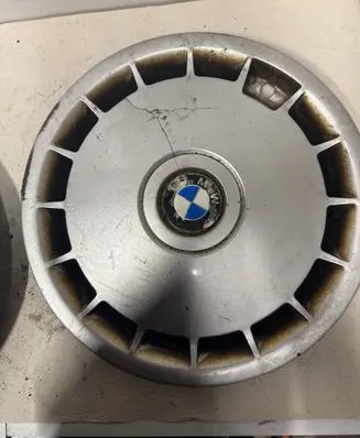 BMW 5 E39 R15 wheel hub/cap/trim 36131129