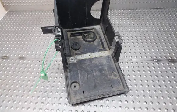 Ford Focus C-MAX Battery box tray S26380421 3M5110723BR