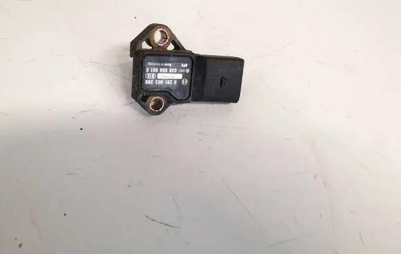 Skoda Fabia Mk2 (5J) Air pressure sensor 0281002399 038906051b
