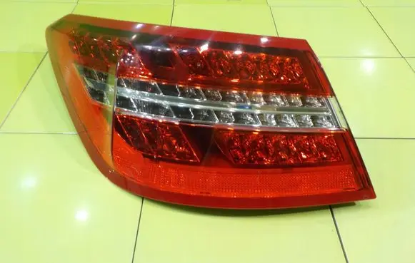 Mercedes-Benz E C207 W207 Rear/tail lights A2079060158 XP179