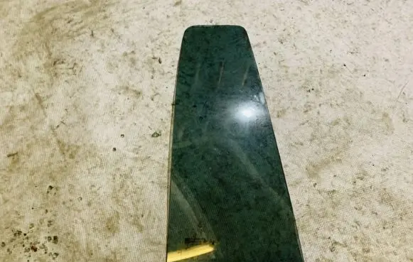 Opel Zafira A Rear vent window glass 
