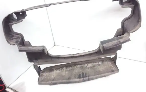 Intercooler air guide/duct channel