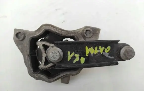 Volvo V60 Engine mount bracket 30748173