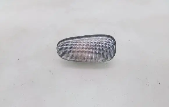 Opel Zafira A Front fender indicator light