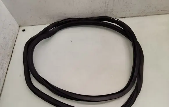 Seat Ibiza IV (6J,6P) Front door rubber seal 