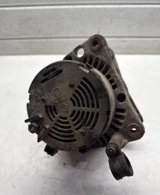 Volkswagen Polo V 6R Generator/alternator 028903025