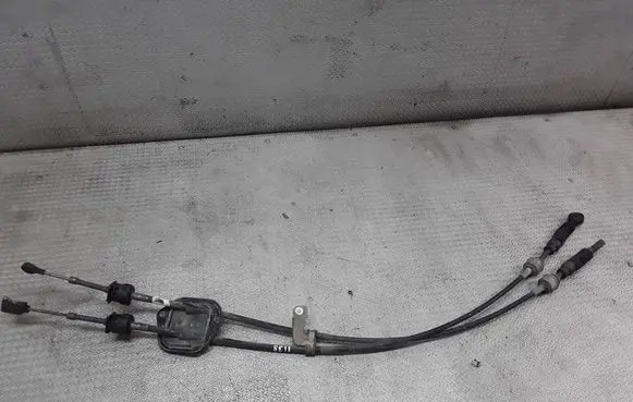 Toyota Yaris Gear shift cable linkage