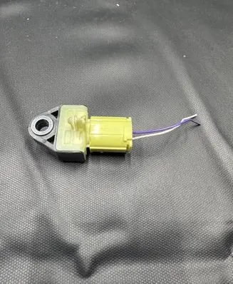 Lexus RX 450H Airbag deployment crash/impact sensor 8983147050 537D2AMHF