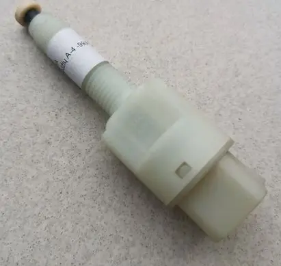 Audi A4 S4 B6 8E 8H Brake pedal sensor switch 4A0945515A