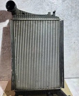 Volkswagen PASSAT B6 Intercooler radiator 3C0145803E