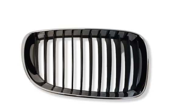 BMW 1 E81 E87 Front bumper upper radiator grill 51137166440 7166440