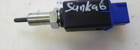 Clutch pedal sensor
