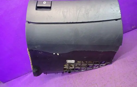 Audi A4 S4 B5 8D Glove box